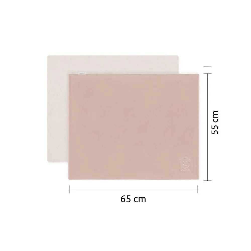 Beżowa prostokątna podkładka stołowa, 65 cm szerokości i 55 cm wysokości.